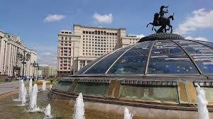 12. Фонтан "Часы мира"