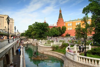 3. Александровский сад